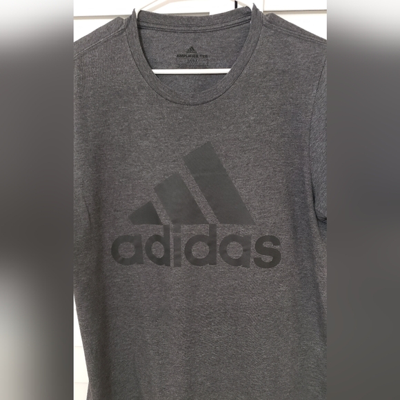 Adidas Men's Classic Fit Amplifier T Shirt Short Sleeve Solid Grey Size M - Picture 4 of 10